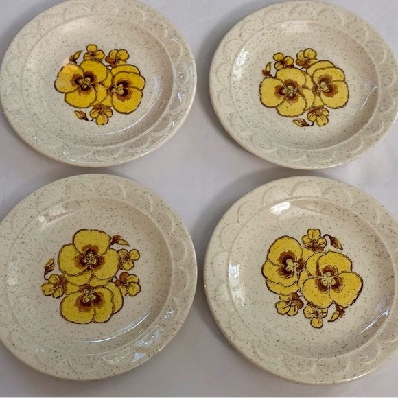 Vintage Style Yellow Floral Bread & Butter Plates - Set of 4, Great Condition - Picture 7 of 16